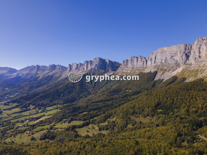 Vercors - Falaises - vue aérienne - gryphea.org